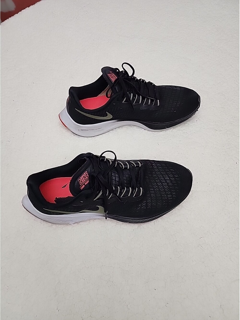 Nike Shoes Mens 11 Black Green Swoosh Air Zoom Pegasus 37 Running BQ9646-004